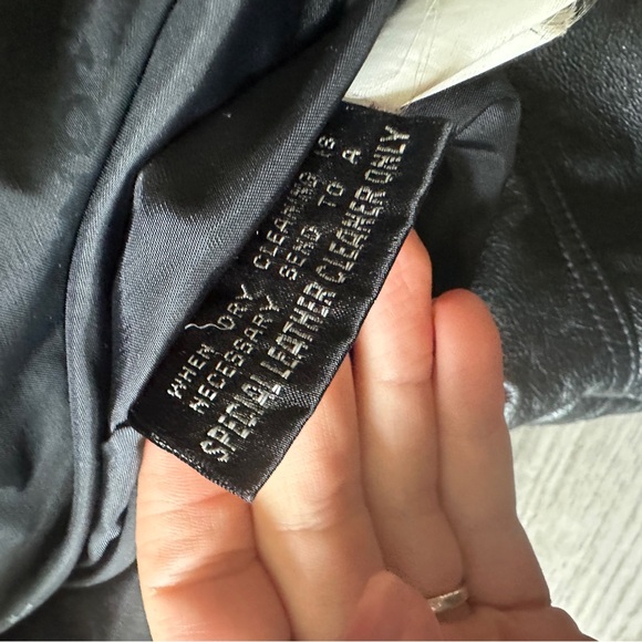 Vintage Wilson Classic Black Leather Jacket Medium - Picture 12 of 16